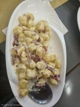 Gnocchi fatti a mano con Branzi e Speck